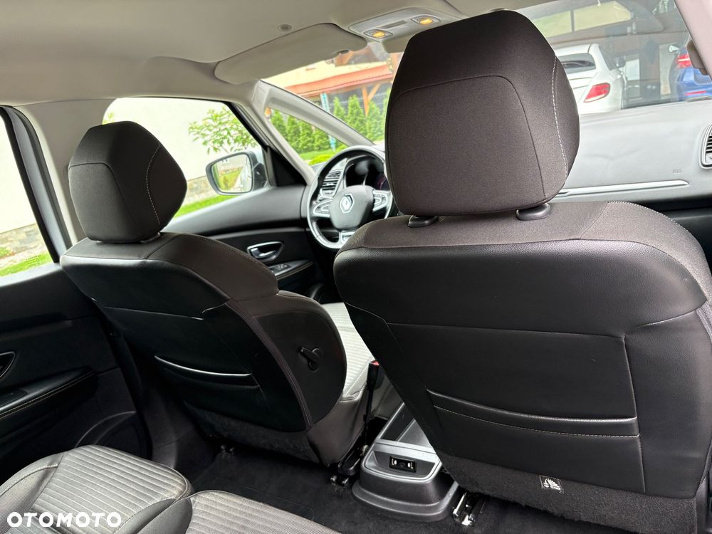 Renault Scenic - 11