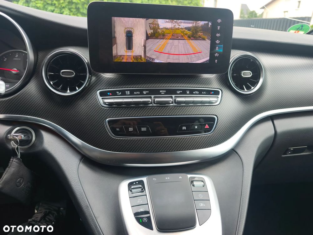 Mercedes-Benz Klasa V 300 d lang 4Matic 9G-TRONIC Special Edition Avantgarde - 9