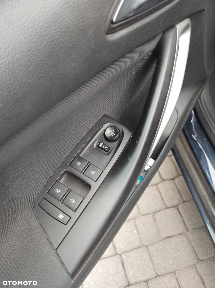 Opel Astra 1.6 CDTI Essentia S&S - 8
