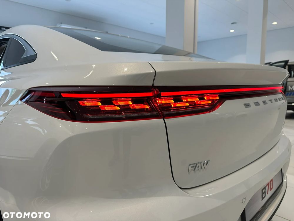 Bestune B70 2.0T Elegance - 8