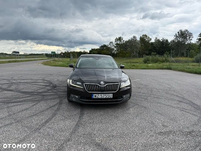 Skoda Superb 2.0 TDI L&K DSG - 3