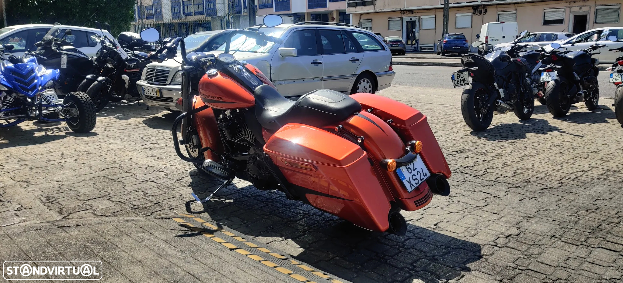 Harley-Davidson Road King - 12