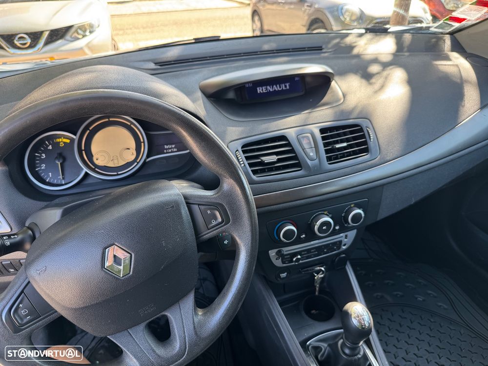 Renault Mégane 1.5 dCi Confort - 10