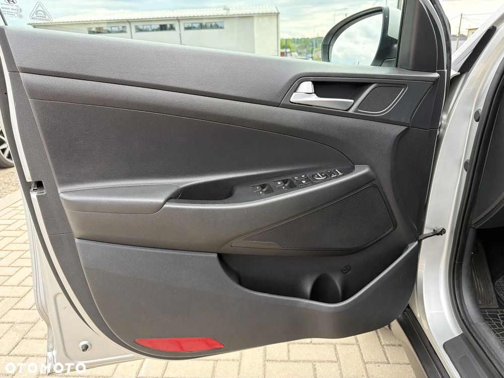 Hyundai Tucson 1.6 GDI BlueDrive Comfort 2WD - 11
