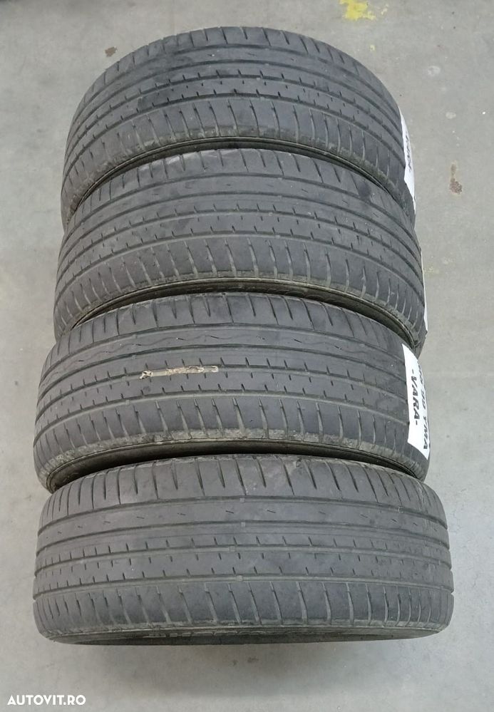 Volkswagen Golf 1.9 TDI Trendline DPF DSG - 9