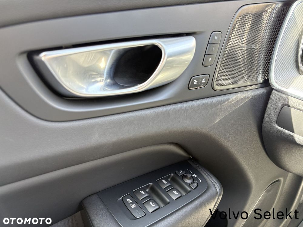 Volvo XC 60 - 18