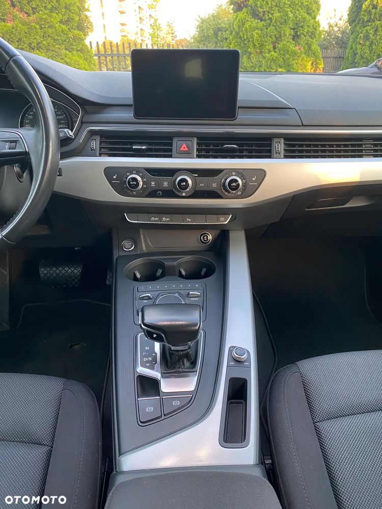 Audi A4 Avant 2.0 TDI S tronic - 10