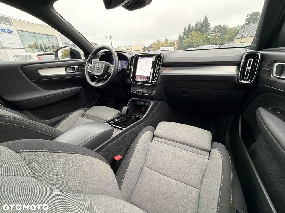 Volvo XC 40 - 18