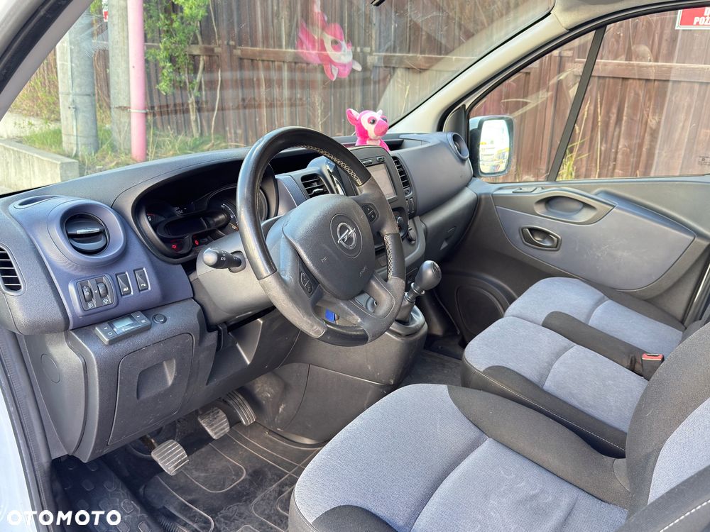 Opel Vivaro - 13