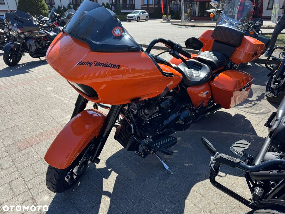 Harley-Davidson Touring Road Glide - 1