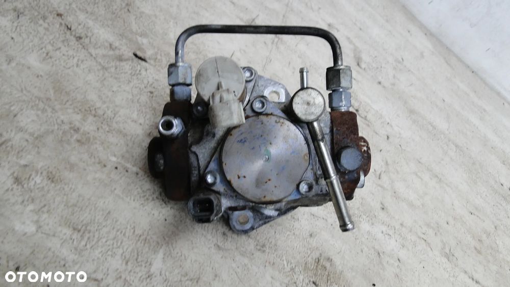 TOYOTA AVENSIS III T27 COROLLA AURIS RAV4 POMPA WTRYSKOWA 2.0D4D - 4