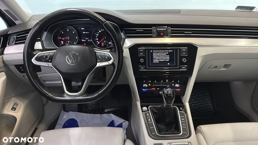 Volkswagen Passat 2.0 TDI EVO Elegance - 15