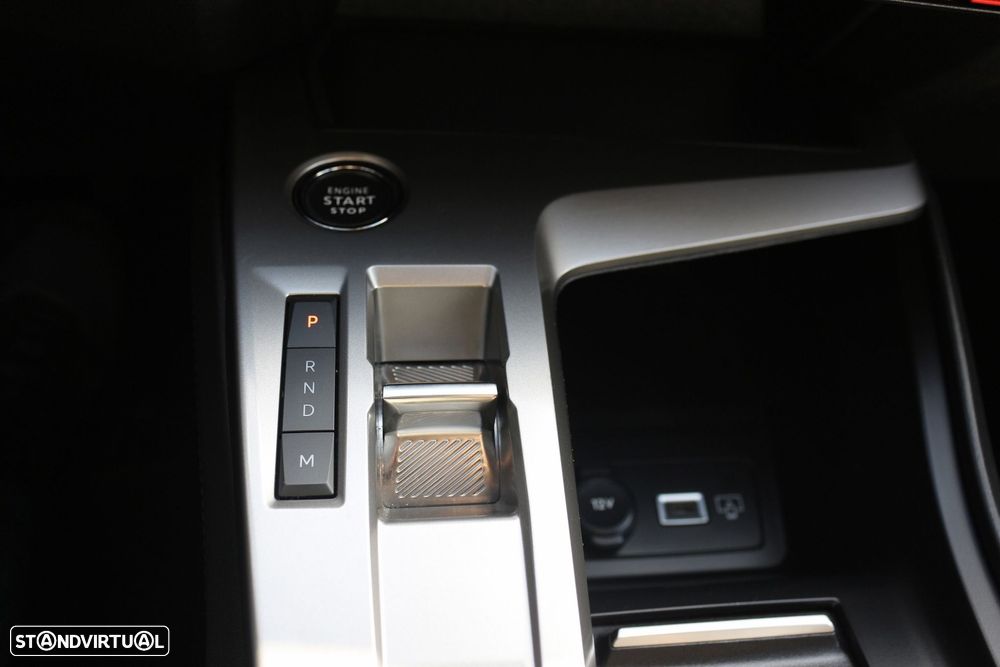 Peugeot 308 1.2 PureTech Allure EAT8 - 42