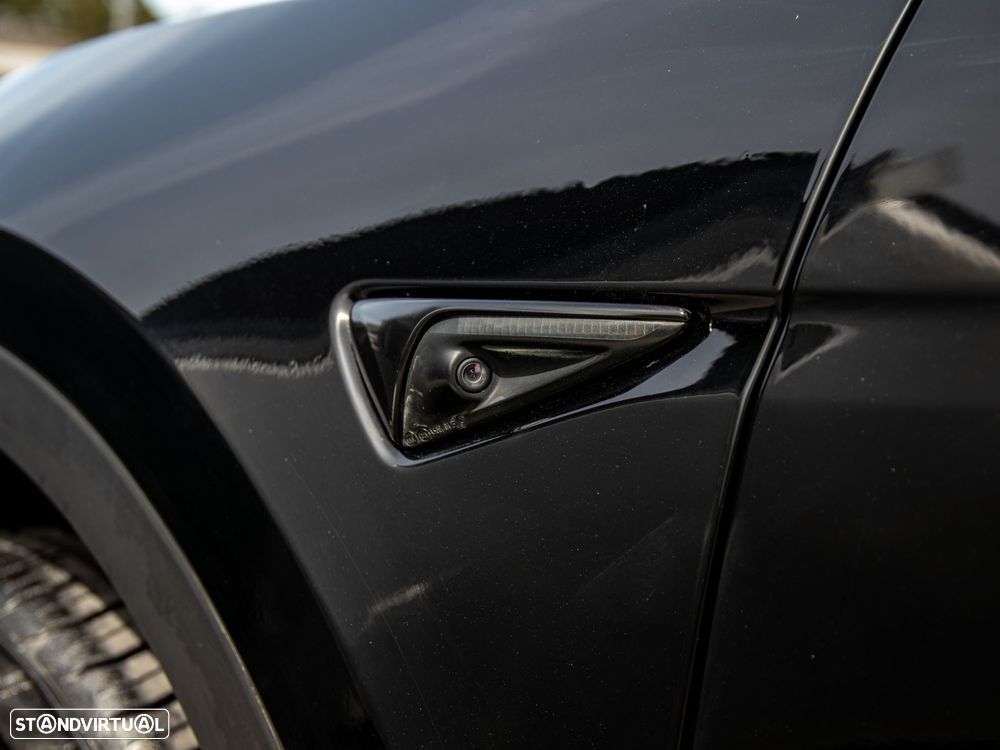 Tesla Model Y Long Range Tração Integral - 16