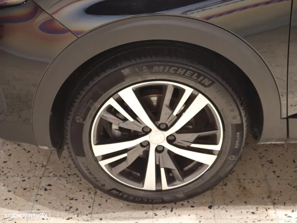 Peugeot 5008 1.5 BlueHDi Allure Pack EAT8 - 39