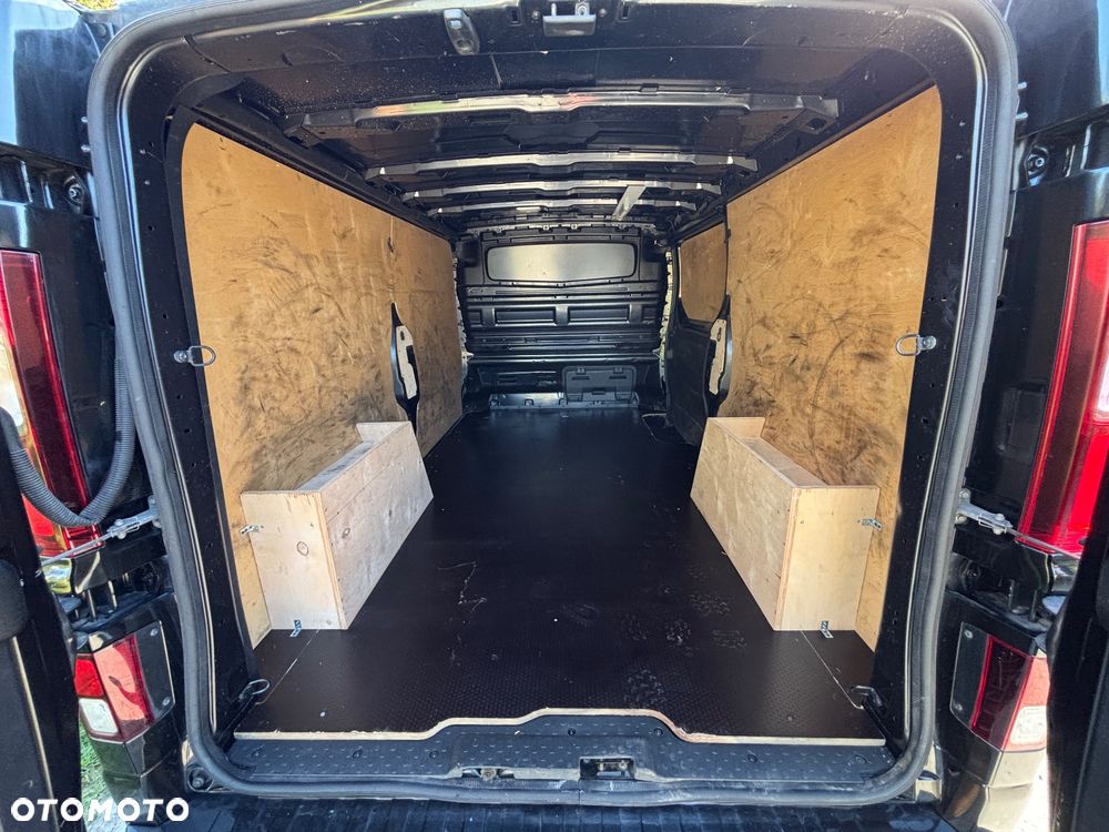 Renault Trafic - 17