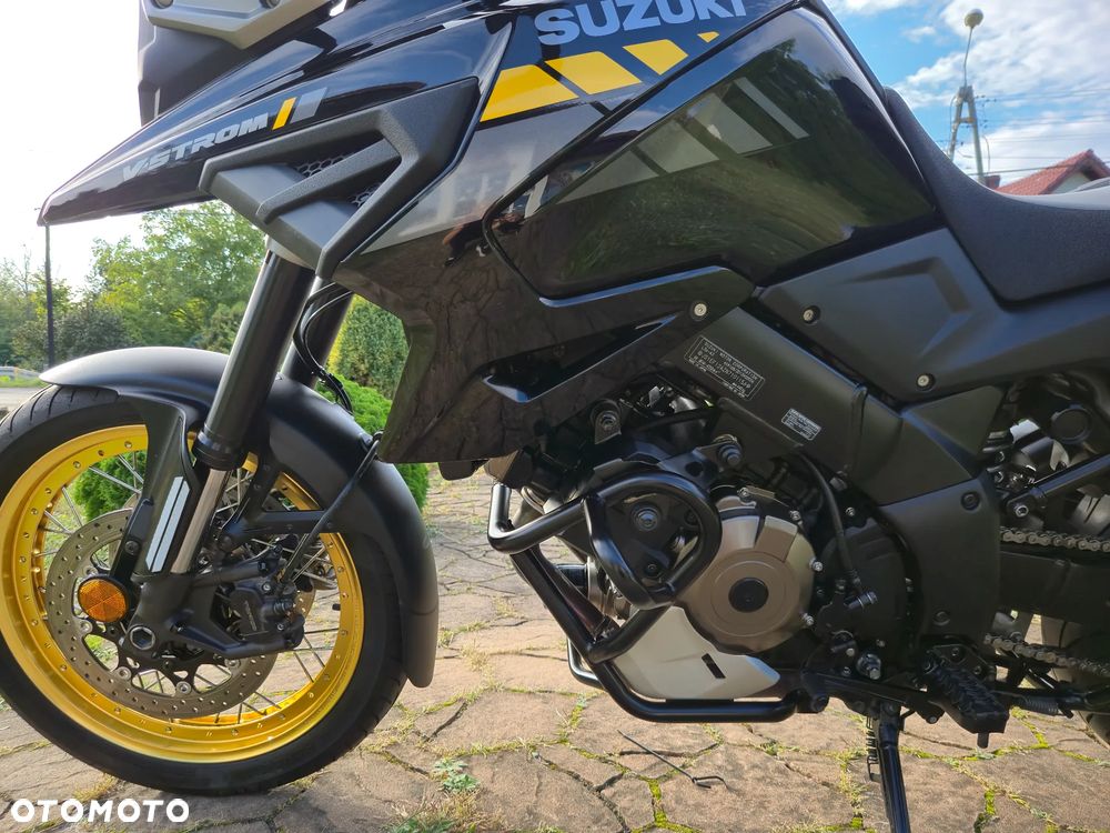 Suzuki V-STROM - 15