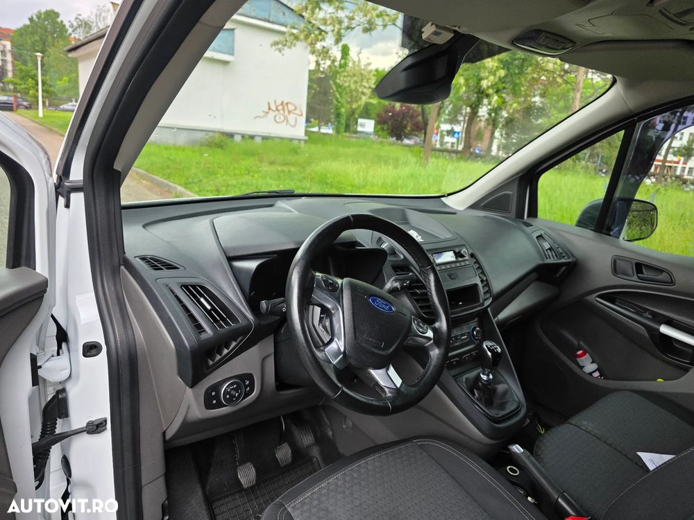 Ford Transit Connect - 7
