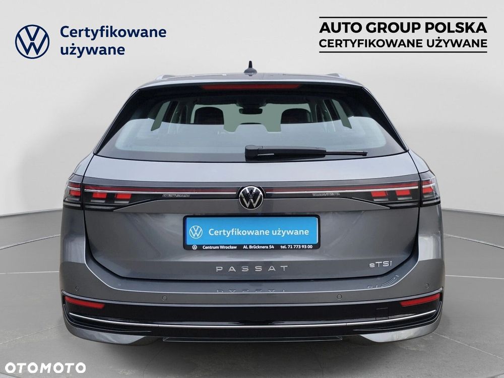 Volkswagen Passat - 13