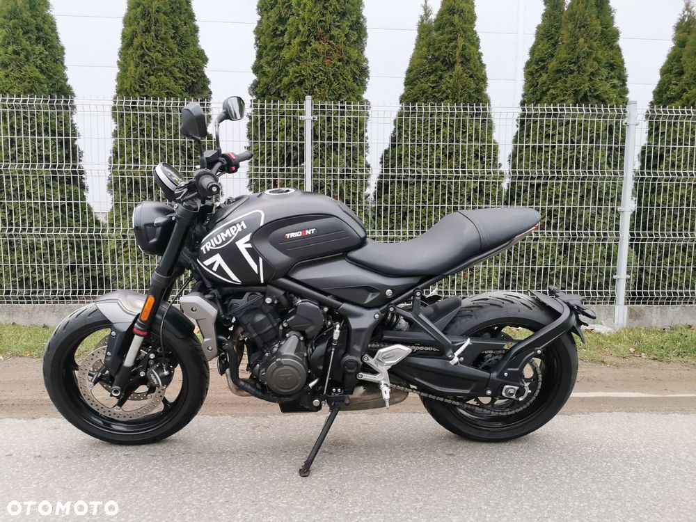 Triumph Trident - 2