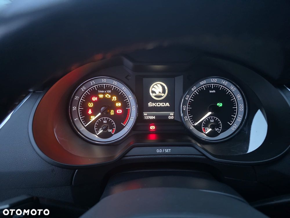 Skoda Octavia 1.6 TDI DSG Ambition - 14