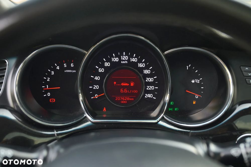 Kia Ceed 1.6 CRDi 128 Platinum Edition - 33