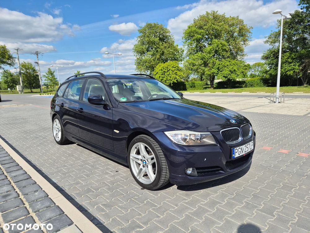 BMW Seria 3 318i - 13