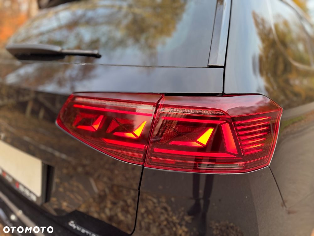 Volkswagen Passat Variant 2.0 TDI SCR DSG 4Motion Business - 6