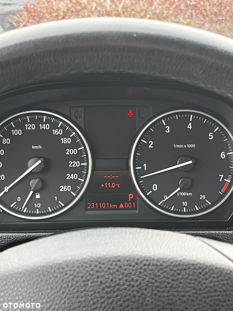 BMW Seria 3 320i - 15