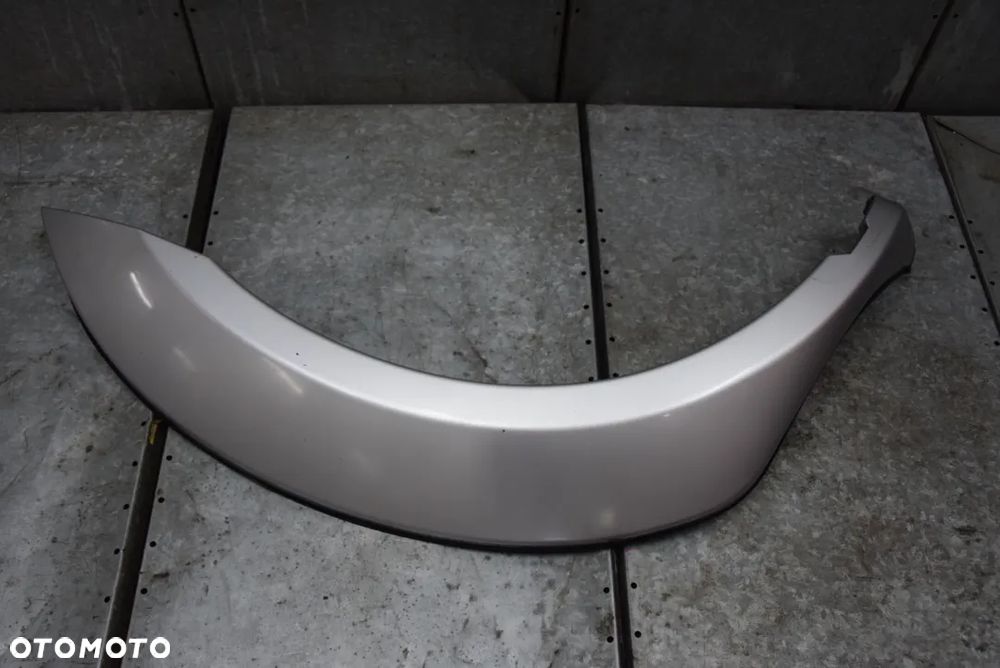 NISSAN NAVARA D22 LISTWA BŁOTNIKA PRAWA PRZÓD 4D - 1