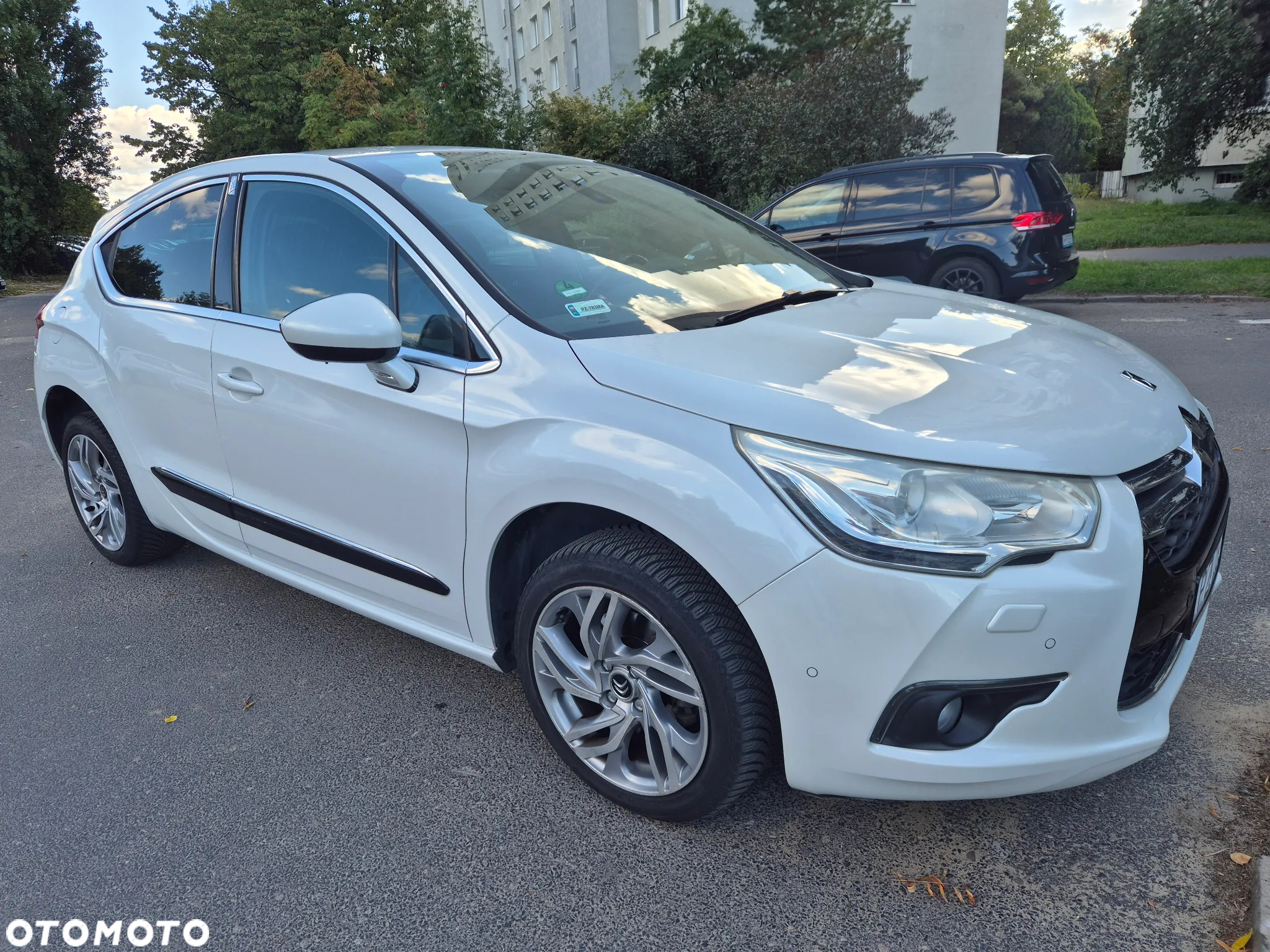 Citroën DS4 1.6 THP SoChic MCP - 2