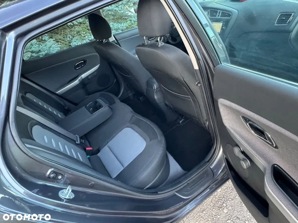 Kia Ceed 1.4 CVVT Fifa World Cup Edition - 17