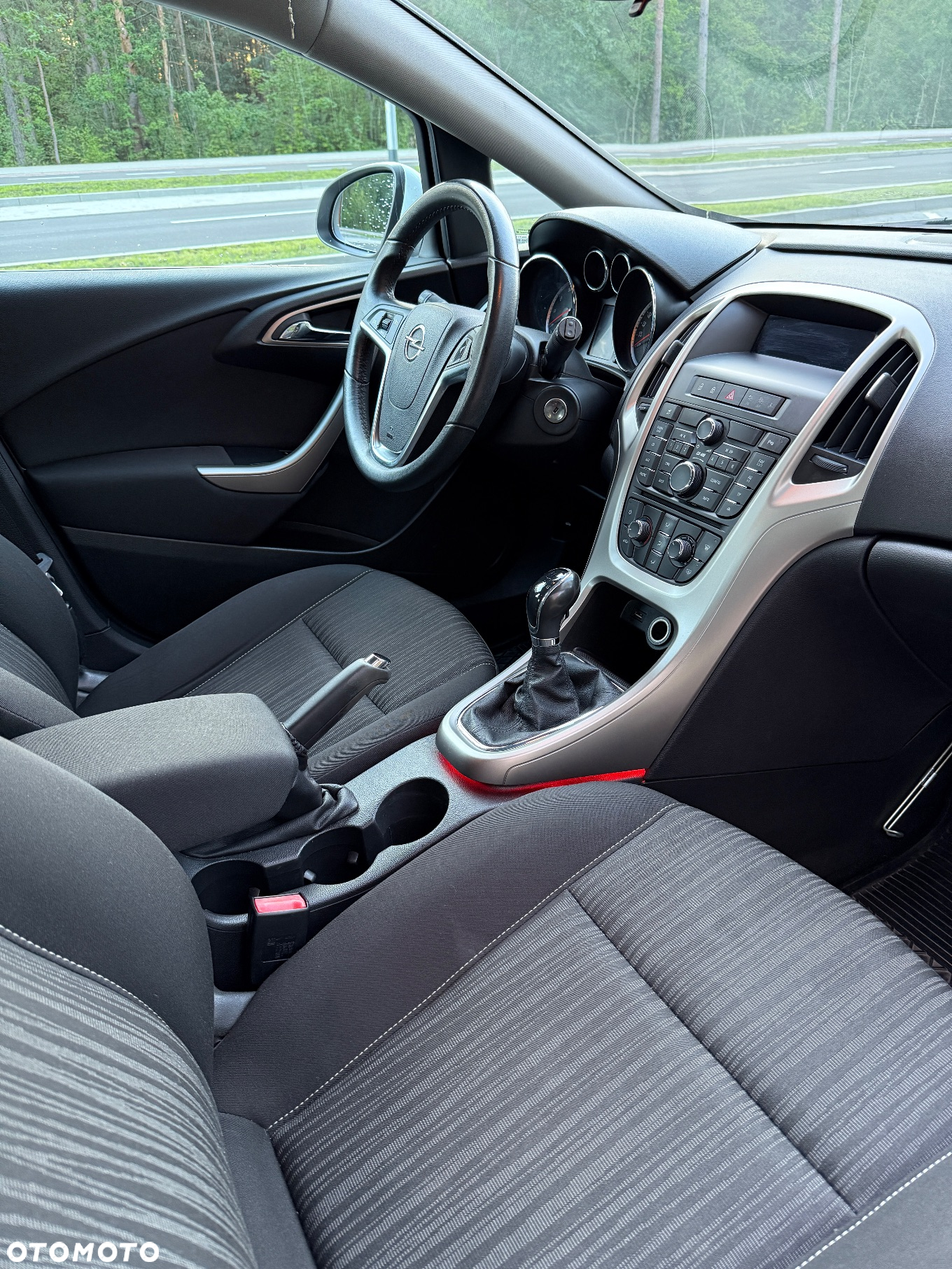 Opel Astra IV 1.4 T Cosmo - 11