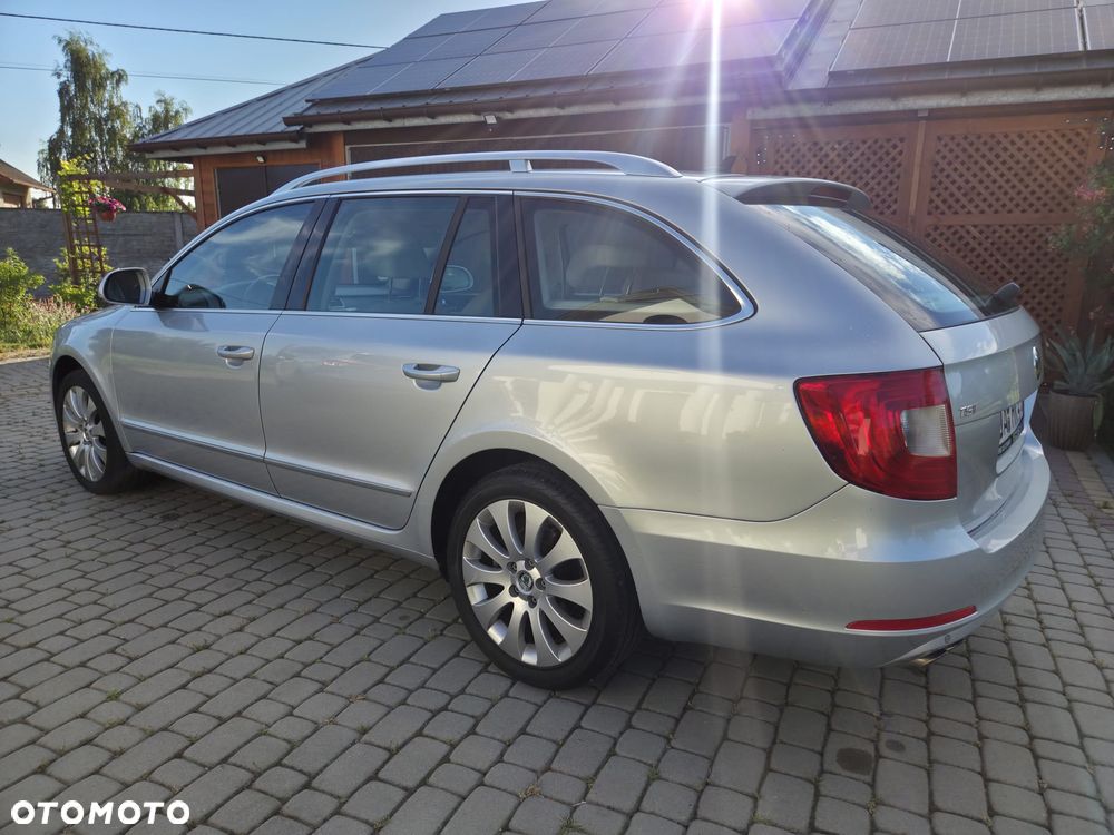 Skoda Superb 1.8 TSI DSG Exclusive - 4