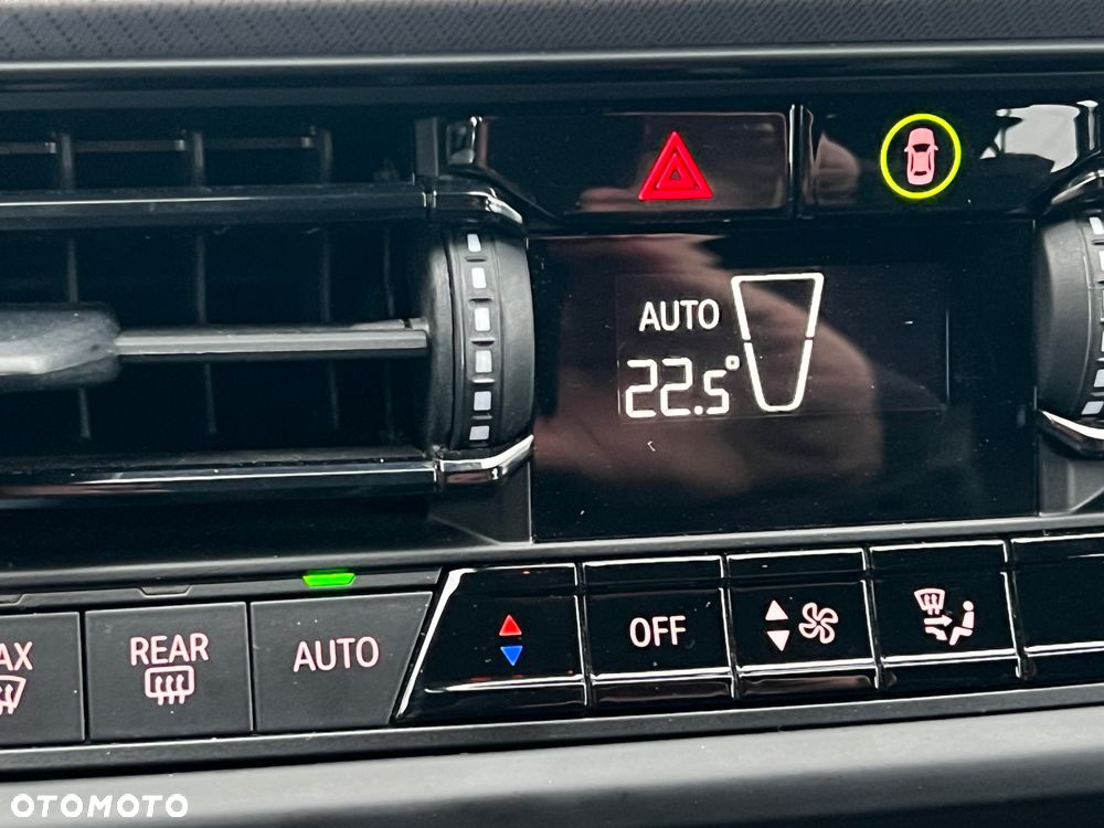 BMW Seria 1 120i M Sport - 13