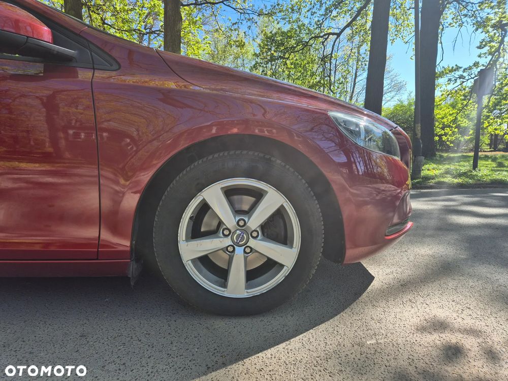 Volvo V40 T3 Kinetic - 16