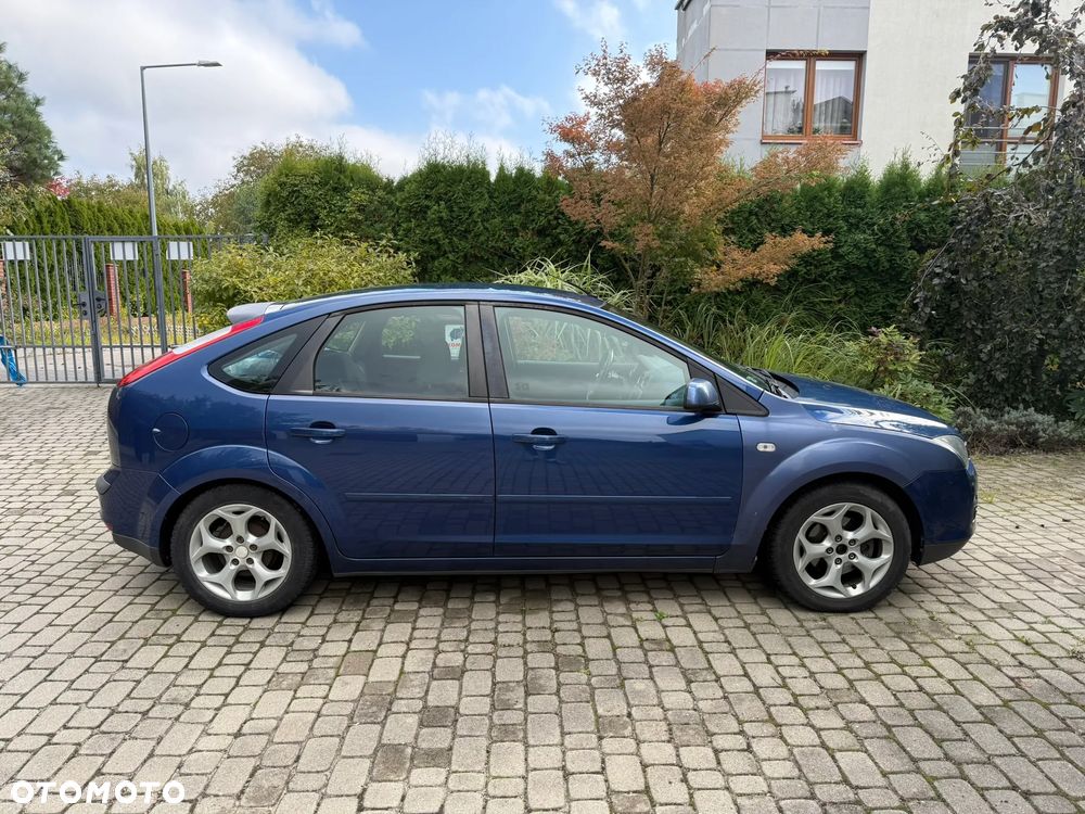 Ford Focus 1.8 FF Ghia - 6