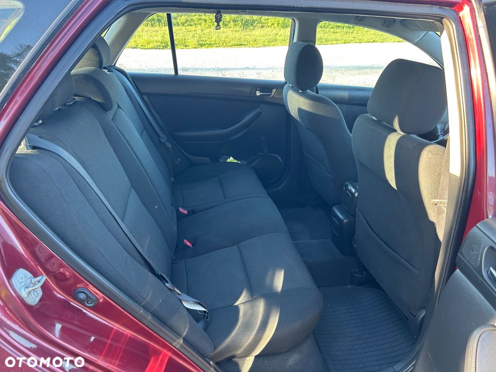 Toyota Avensis 2.0 D-4D Sol - 10