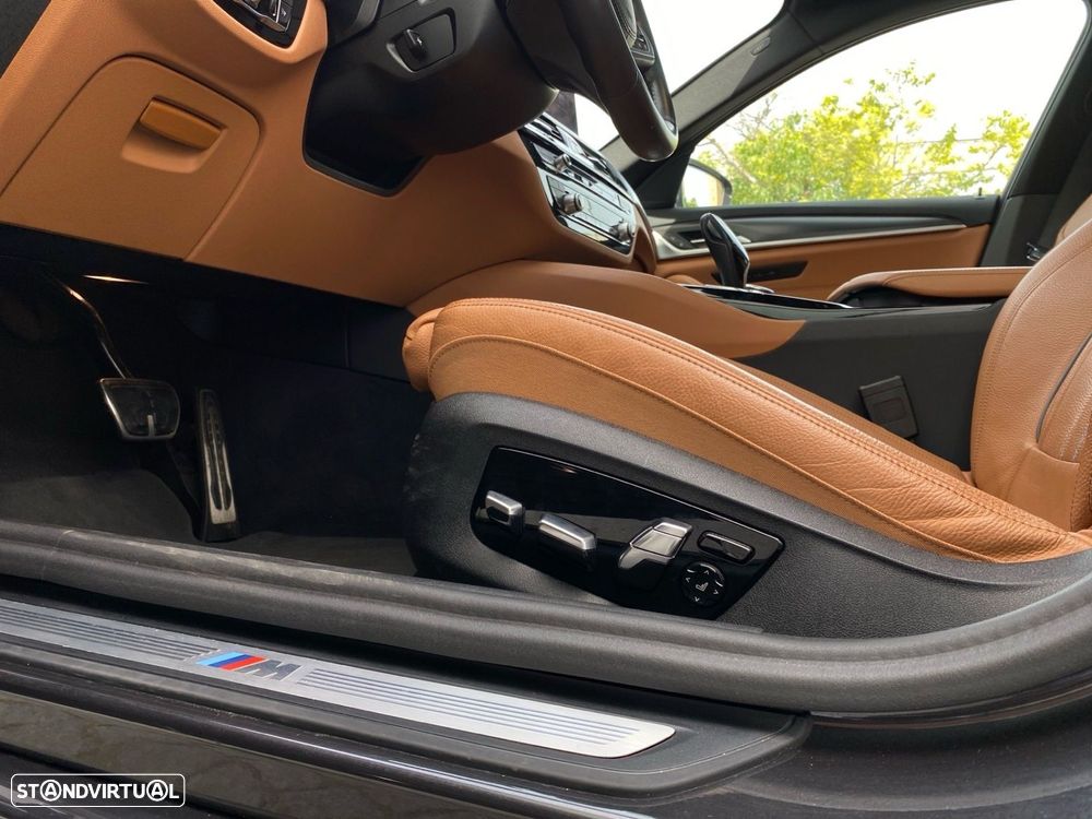 BMW 530 e Pack Desportivo M - 21