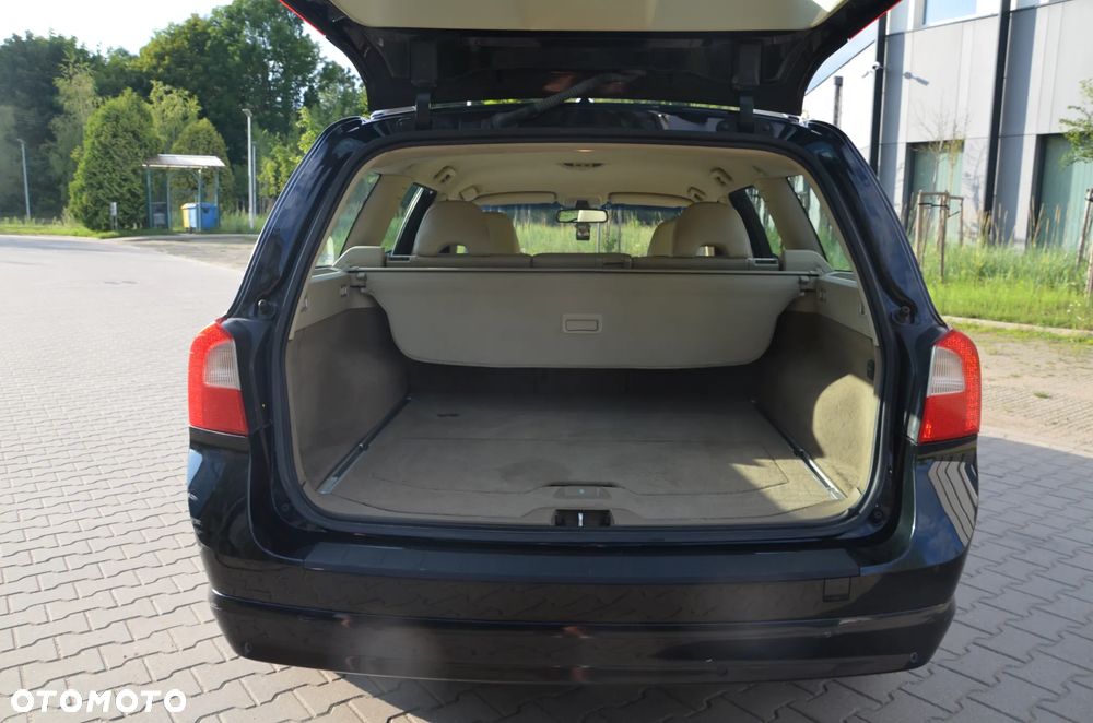 Volvo V70 - 11