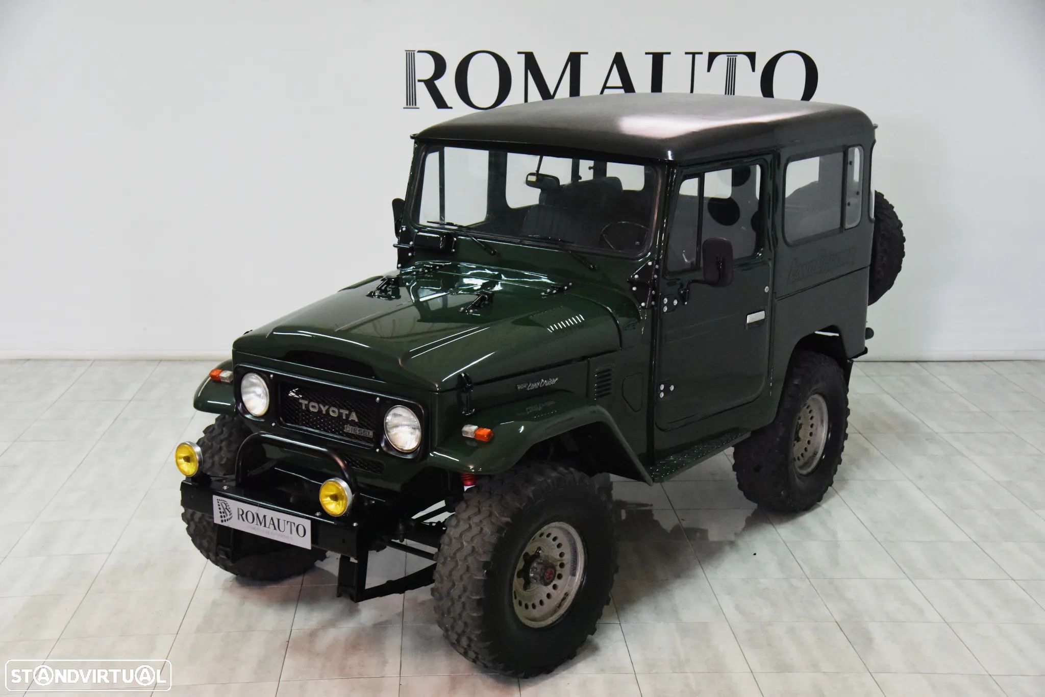 Toyota Land Cruiser - 1