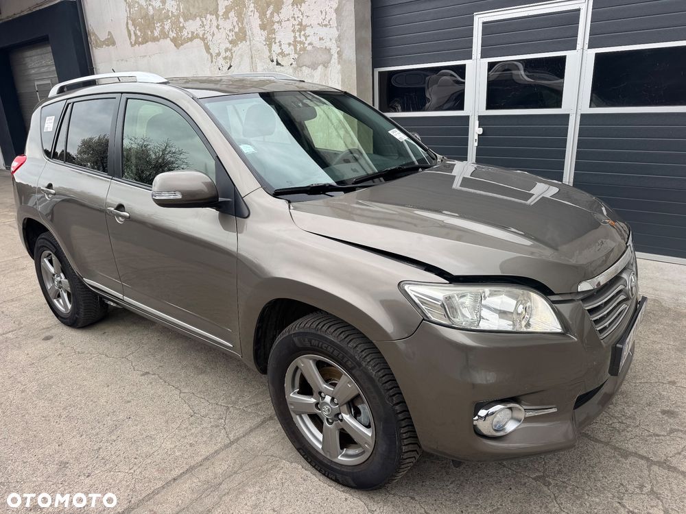 Toyota RAV4 - 2