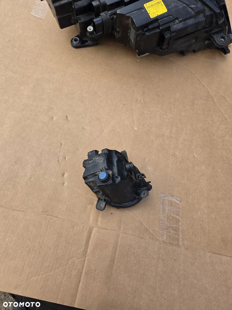 Halogen prawy BMW 1 F20 F21 2 F22 F23 3 F30 F31 4 F32 F33 F34 F36 7315560 63177315560 Reflektor przeciwmgielny LED prawy - 3