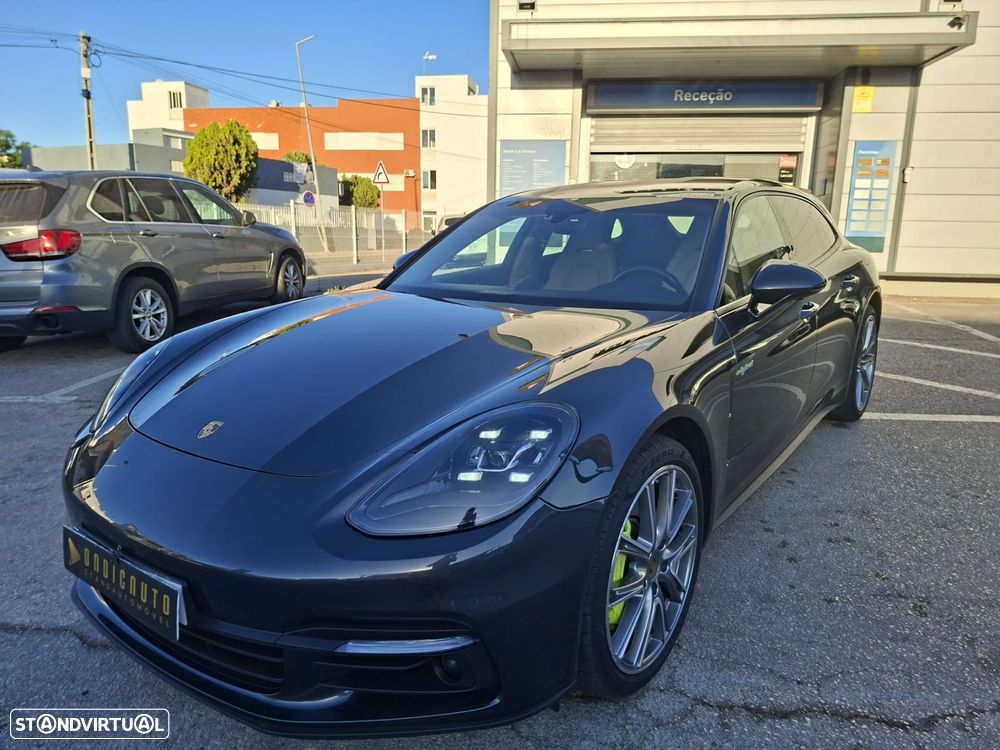 Porsche Panamera Sport Turismo - 3