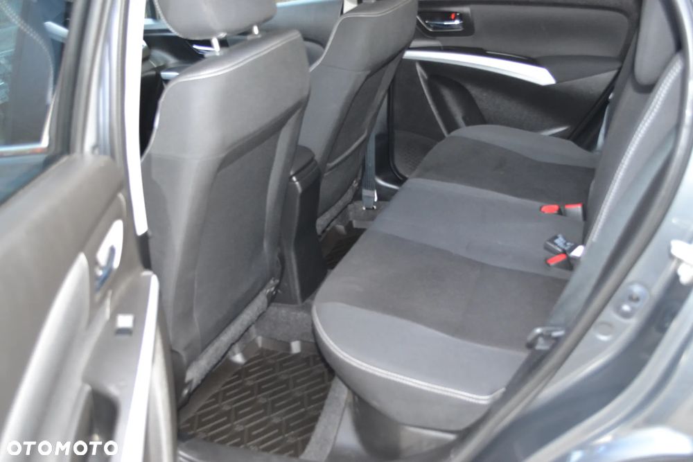 Suzuki SX4 S-Cross 1.4 T Premium 4WD - 8