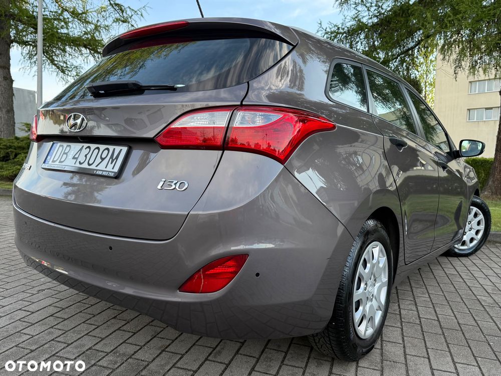 Hyundai i30 1.4 Premium - 27
