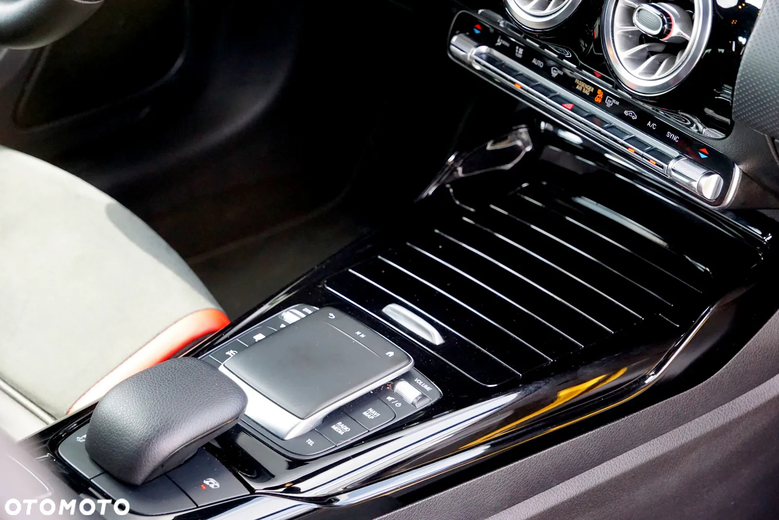 Mercedes-Benz Klasa A AMG 45 S 4Matic+ AMG Speedshift DCT 8G - 37