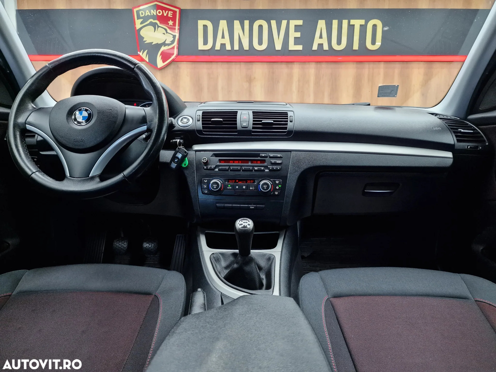 BMW Seria 1 118i - 18