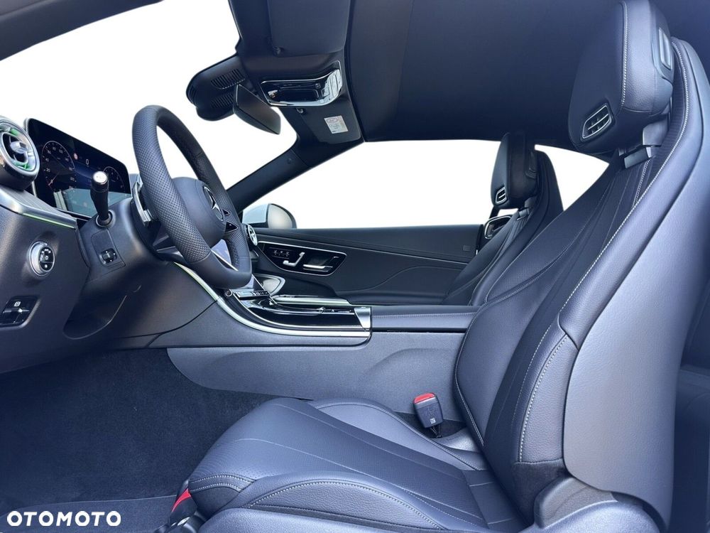 Mercedes-Benz CLE 300 mHEV 4-Matic AMG Line - 8