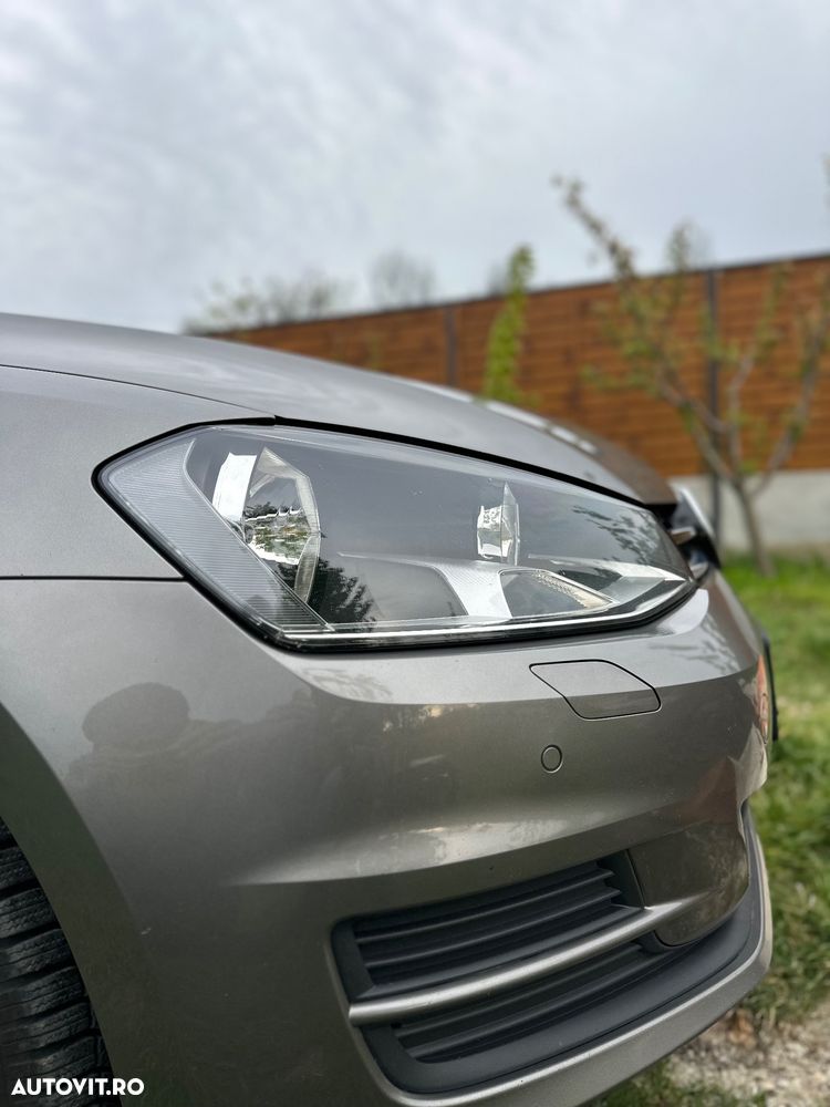 Volkswagen Golf 2.0 TDI (BlueMotion Technology) DSG Comfortline - 37